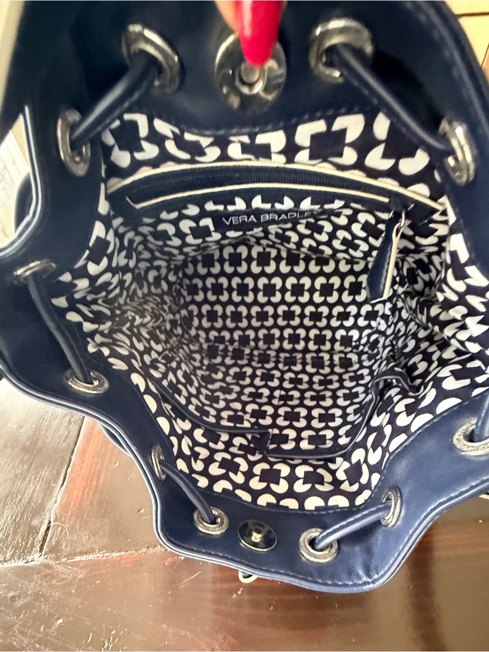Vera Bradley NWOT Vegan leather Navy
Bucket/crossbody bag w/ 
Silver Hardware - Picture 11 of 13